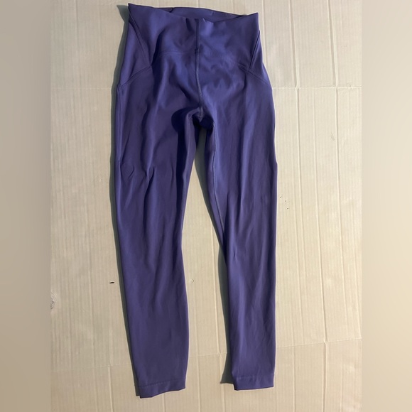 Lululemon Instill HR Tight 25” size 6 - Picture 1 of 5